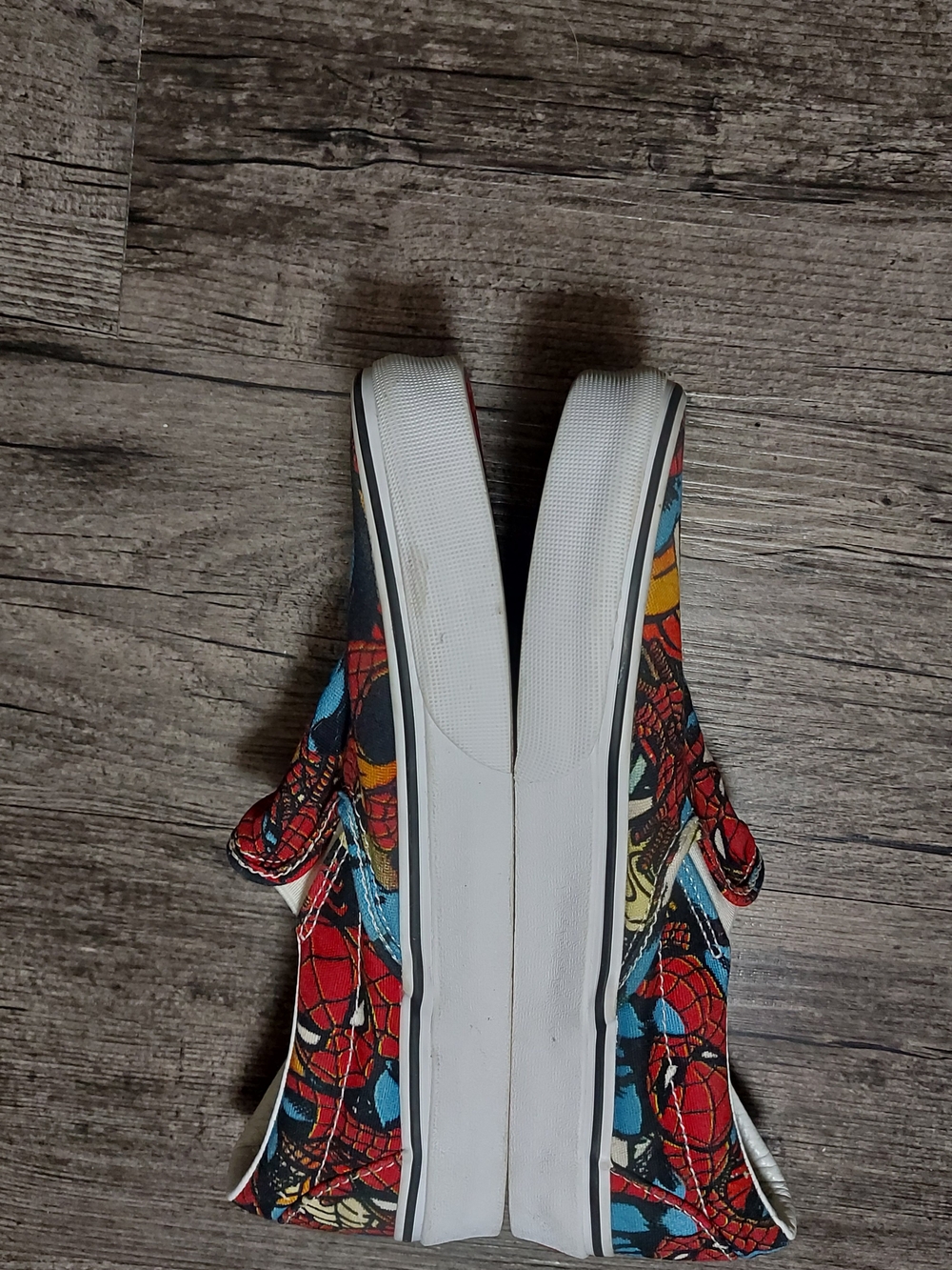 2018 Vans Classic Slip-On Marvel Spider-Man sneakers - Picture 3 of 9